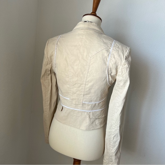 Bebe Linen Sandshell Blazer - Picture 8 of 9